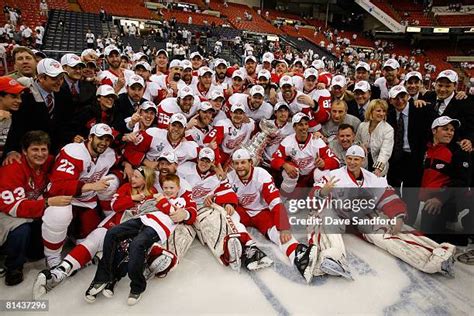 Red Wings 2008 Stanley Cup Photos and Premium High Res Pictures - Getty ...