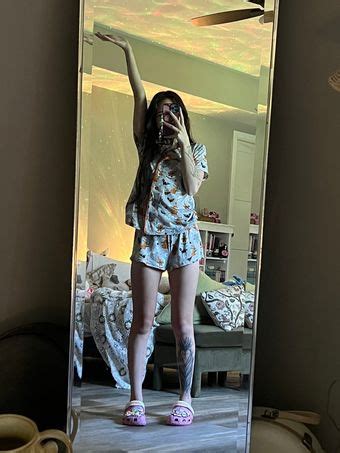 Beebee Asmr Beebeeasmr Beebeeasmr Weloveasmr Nude Leaks Onlyfans Leaked Models The