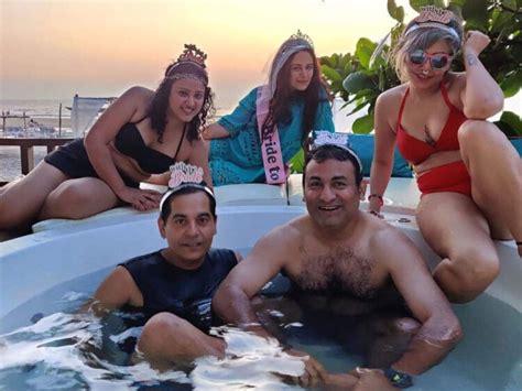 Hot Sexy Mona Singh Bikini Pics