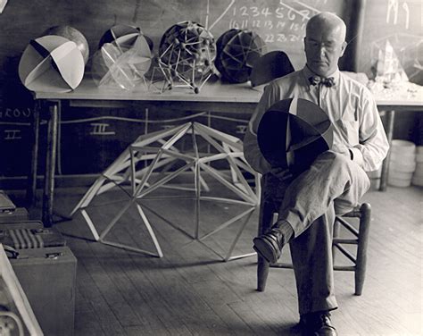 Biografia De Richard Buckminster Fuller