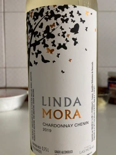 Bodega Finca Las Moras Linda Mora Chardonnay Chenin Vivino US