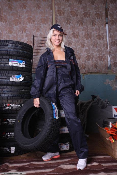 Blonde Teen Kristy Strips Off In A Confident Fashion