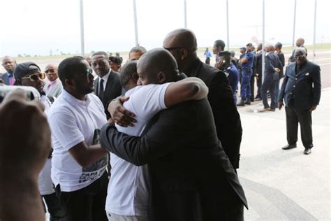 RDC la dépouille de Papa Wemba est arrivée à Kinshasa Abidjan net News