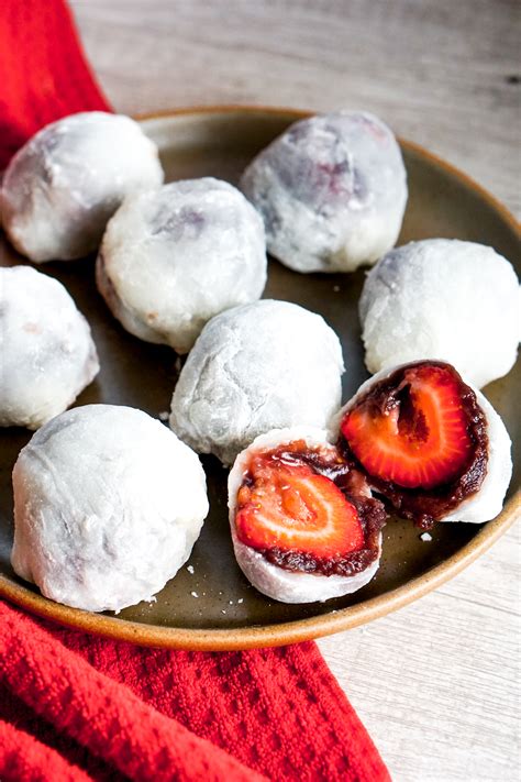 Easy Ichigo Daifuku Strawberry Mochi With Red Bean Paste