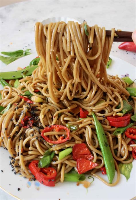 Garlic Spicy Noodles Recipe • Veggie Society