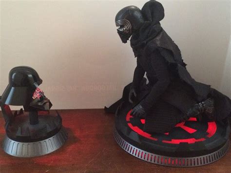 Figure Showcase Hot Toys Kylo Ren Star Wars Amino