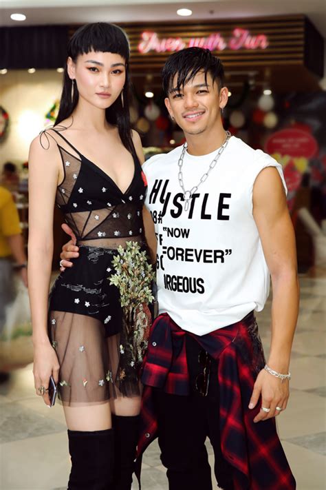 Người mẫu Thùy Trang bán nude với nội y màu da