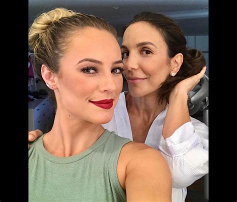 Foto Paolla Oliveira Faz Selfie Ivete Sangalo Em Salvador Deusa