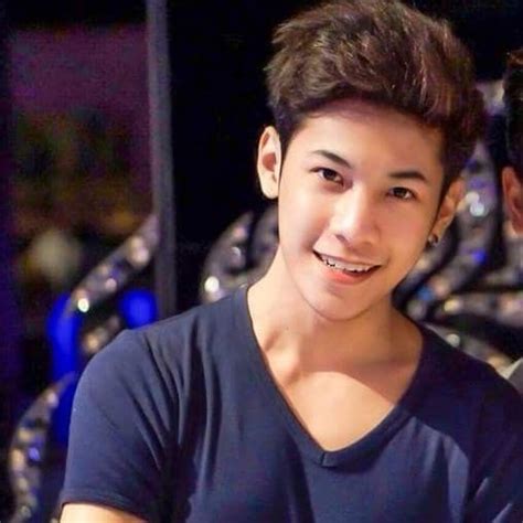 Pin By Malai Peraya On My World Peraya Cute Gay Couples Actors