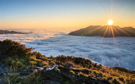 Sunrise above the clouds HD desktop wallpaper : Widescreen : High ...