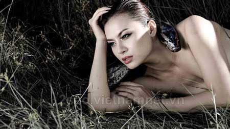 B Nh Nude C A Hoa H U Ki U Trinh Anh Nude Ng I M U N I Ti Ng Vi T Nam V Th Gi I