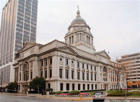 Fort Wayne Courthouse Hotel Accommodations Indiana Landmarks