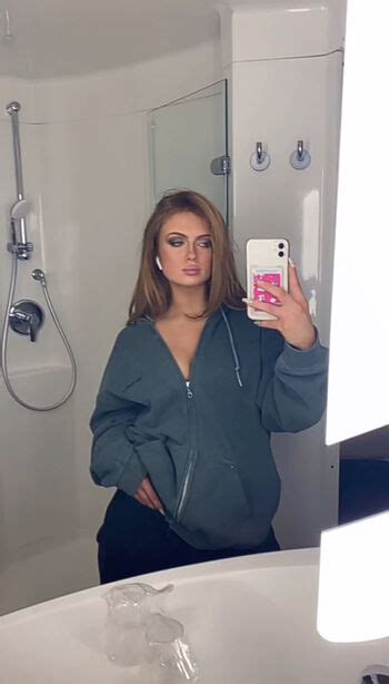Maisie Smith Maisiesmithofficial Nude OnlyFans Page The Fappening Plus