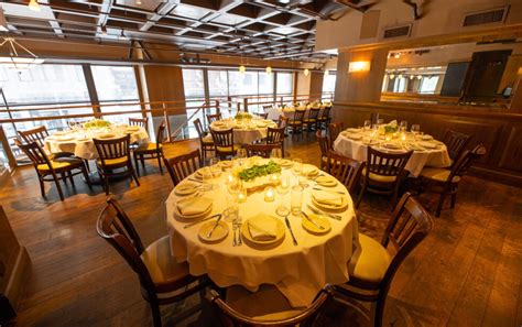 Bobby Vans Steakhouse West 45th Street The Mezzanine Restaurant
