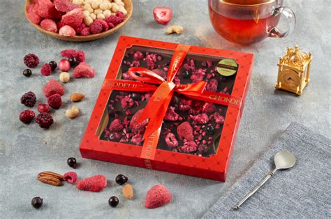 Шоколад ручной работы Chokodelika темный с украшением "Бэррифэст", 180 ...