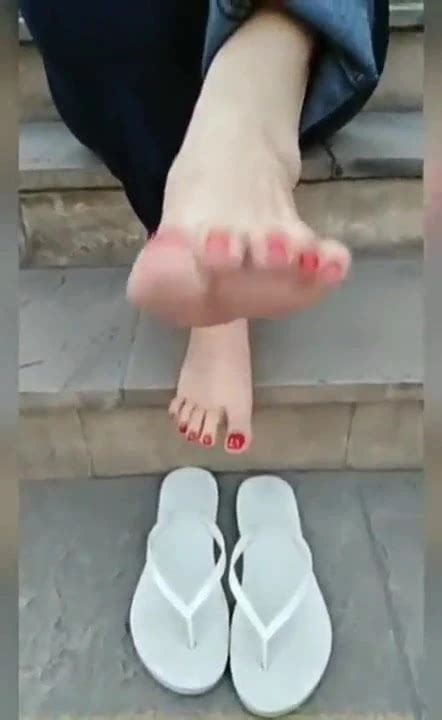 Hot Red Long Toes XHamster