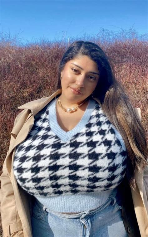 Image Tagged With Gorgeous So Soft Sweater Warm Warmer Hot On Tumblr