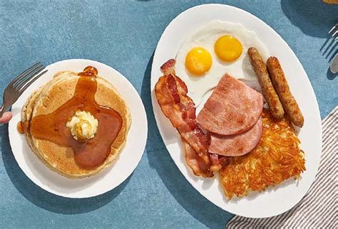 Ultimate BreakFEASTS Go BIG With IHOP Breakfast Combos