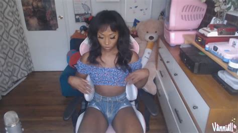 Vanniall Self Facial Full Cam Show Trans Jerk Off In Lingerie Cum On Glasses Panty Bulge