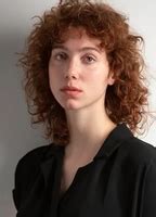 SARA ETIENNE Nude AZNude