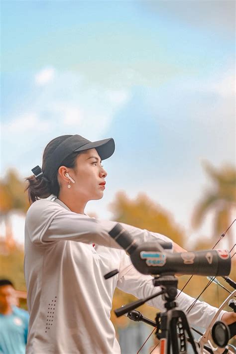 Nữ cung thủ bỏ túi hơn 100 huy chương nhan sắc xinh như hot girl khiến nhiều người mê mẩn