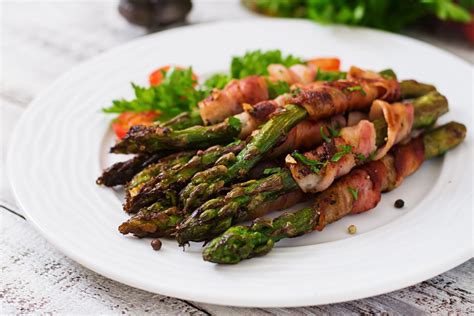 Cómo preparar calçots al horno con toque casero