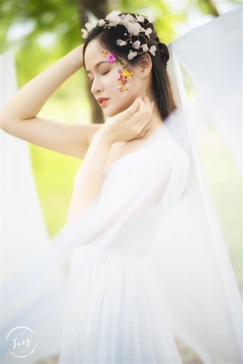 Chân dung hot girl X Sài Thành sở hữu nét đẹp quyến rũ body cực khủng khiến netizen gục ngã