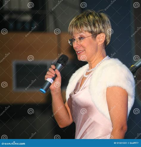 Илона Броневицкая Стрижка - нашлось 26 Фотo