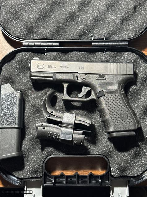 GLOCK 19 G19 Gen 4 (Police Trade In) 9MM LUGER (9X19 PARA) for sale