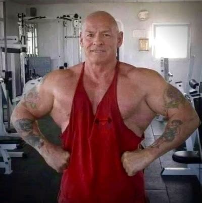 Mature Bodybuilder Tumbex
