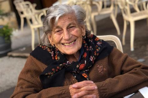 morta nonna giovanna la star del web trovata carbonizzata