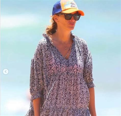 Julia Roberts Is Spotted In A Bikini And Almost Everyone Is Talking About Her Imperfect