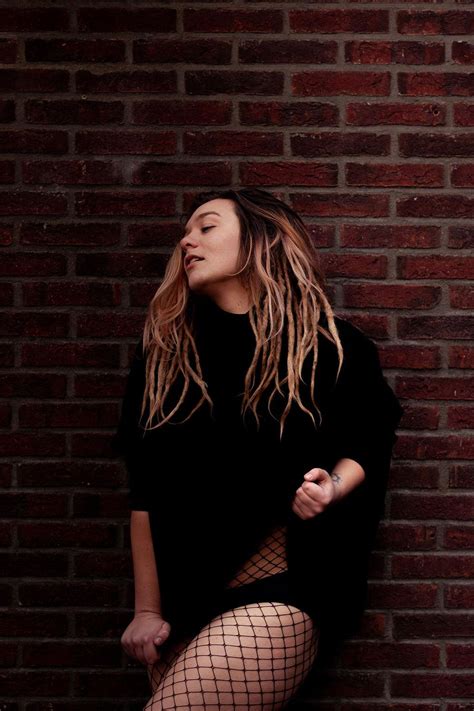 Push Me Against That Wall Babe Oc Model R Curvy