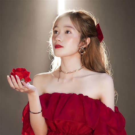 Hot Tiktoker S H U M Follower C Nh M Nh C Bts Cho Bi T Ch Mu N L Ng I B Nh Th Ng