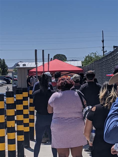 Customers are venting about ups pickup locations 2