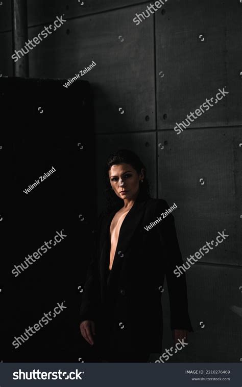 Sexy Brunette Woman Wet Haircut On Stock Photo 2210276469 Shutterstock