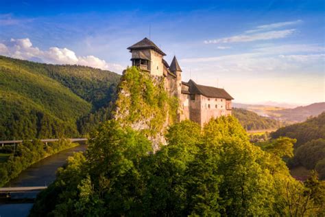 Zamok Stock Photos Pictures And Royalty Free Images Istock