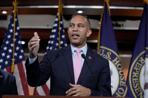 Jeffries downplays chances of 'compromise' speaker as McCarthy faces