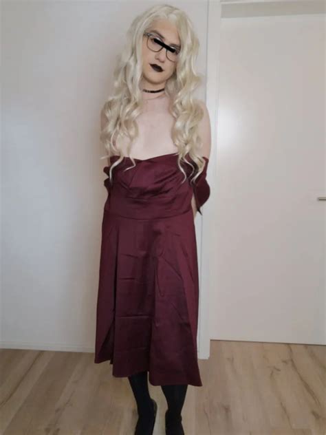 Switching From Prom To Party Nude Pics Xhamster