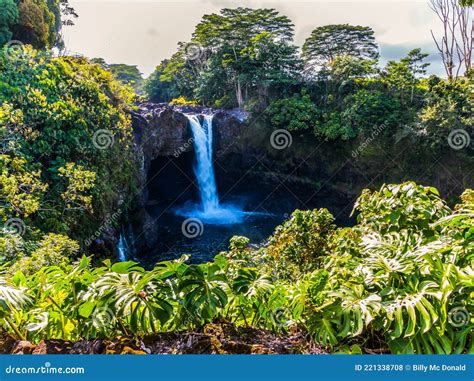 Rainbow Falls At Wailuku River Sate Park Hilo Big Island Stock Photo