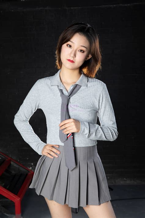 Hit x Hot 国模莹莹大尺度人体私拍套图 Page