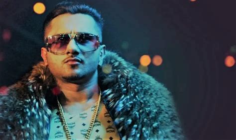 Yo Yo Honey Singh Biography Wiki Real Name Net Worth And Comeback