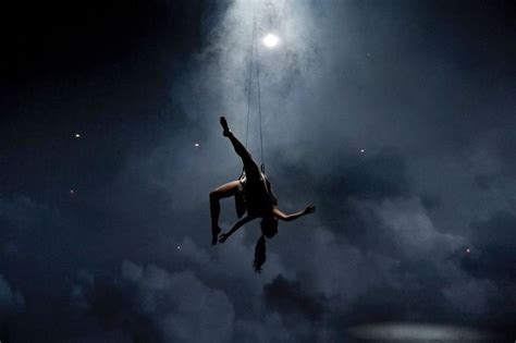 Pin by La Luna on Привлекая тьмой | Trip the light fantastic, Dancer ...