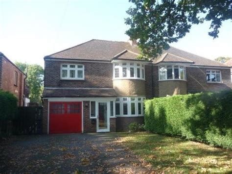 Property Valuation For 134 Balcombe Road Horley Reigate And Banstead