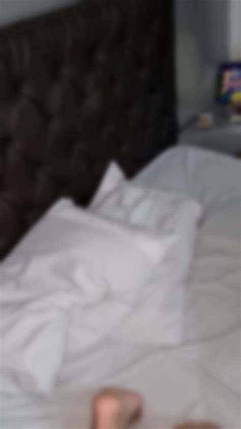 LATINA Hotwife 10 Mp4