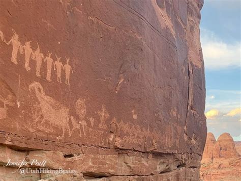 Potash Road Petroglyphs And Dinosaur Tracks Utah Hiking Beauty