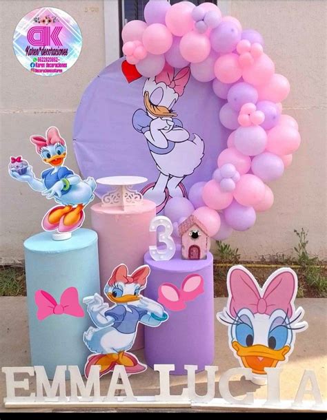 Daisy Duck Birthday Party Decorations