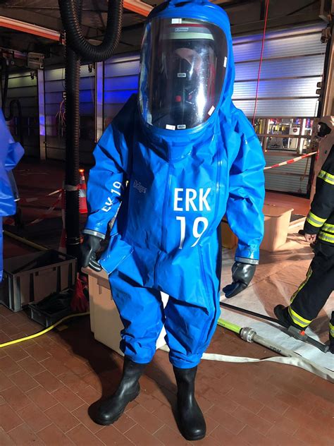 Ungewöhnliche Übung der Freiwilligen Feuerwehr Wetter: Wehrmänner gehen