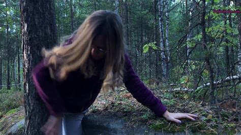 I Fucked A Stranger In The Woods To Help Her Public Sex Xhamster