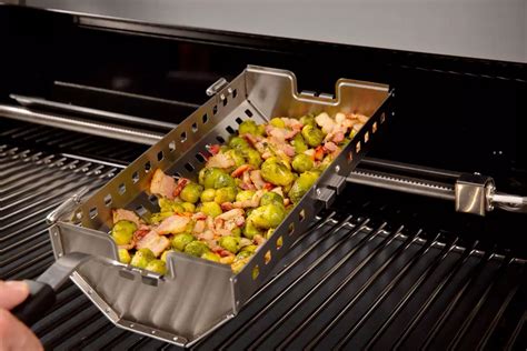 Broil King Rotisserie Tumble Basket Frosts